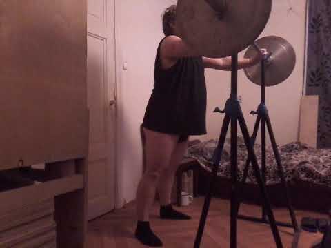 Видео: Присед  с травмированным правым коленом, падение с велосипеда 66серия 2подход 90кг 4р