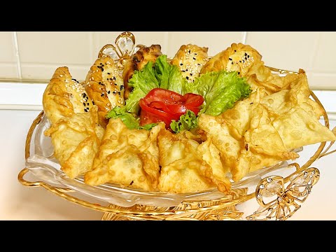 Видео: Чебуреки. Чебуреки с брынзой и зеленью. #чебурекирецепт  #чебуреки