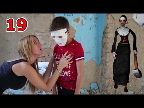 Видео: Как СПАСТИ Тиму от Монахини? 19 серия Evil Nun и Ice Scream in real life