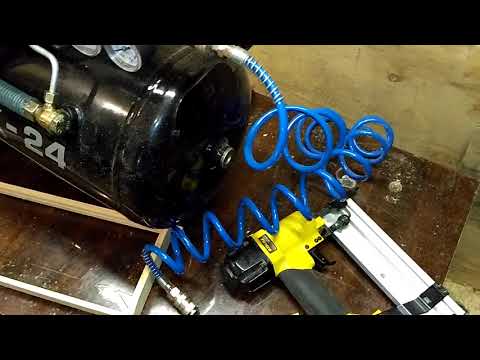 Видео: Пневмостеплер и компрессор в мастерской пчеловода: что выбрать?