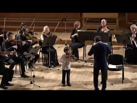 Видео: Фриц Крейслер. Прелюдия и Аллегро в стиле Пуньяни - Лука Моромов 8лет