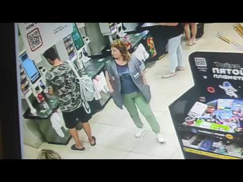 Видео: Таких только ломать.Не тупите,он из Рязани,местный.