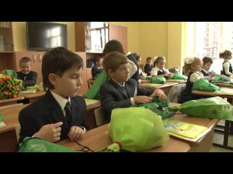 Видео: г  Реутов, школа №10  2 сентября 2013