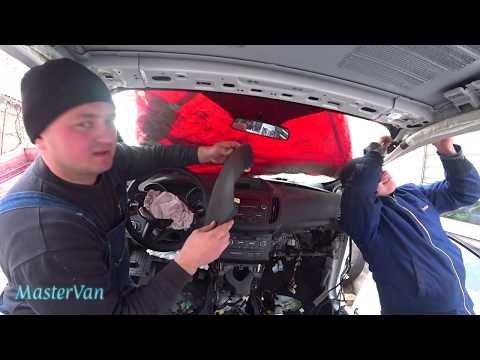 Видео: Как снять торпеду на Ford Escape