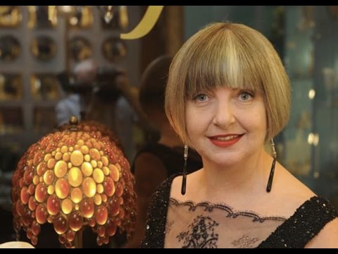 Видео: ТРИ РАСПРОСТРАНЕННЫХ ОШИБКИ ПРИ ВЫБОРЕ ПАРФЮМЕРИИ