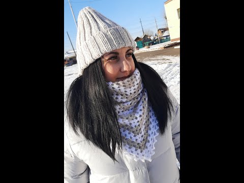 Видео: Шапка с модной макушкой резинкой 2 на 2