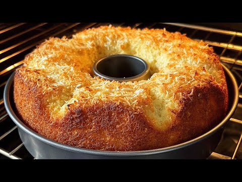 Видео: Самый Мягкий и Вкусный Кокосовый Пирог за 5 Минут! 🥥 Супер Простой и Тает во Рту!