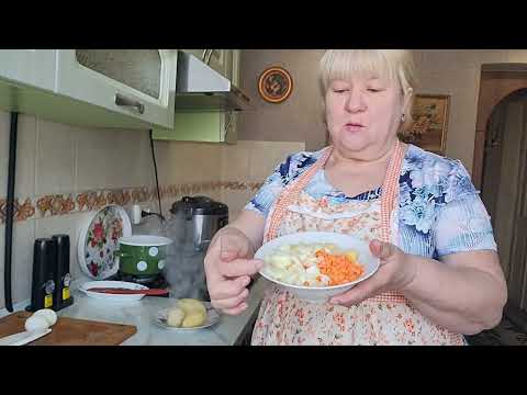 Видео: Наготовила на выходные дни. Торт без выпечки. Мясные пальчики с грибами. Зеленый борщ.