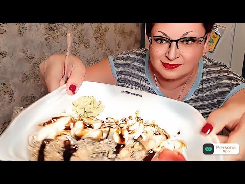 Видео: пожрем/Мукбанг ну очень большой ролл с креветками /обжор и разговоры на камеру