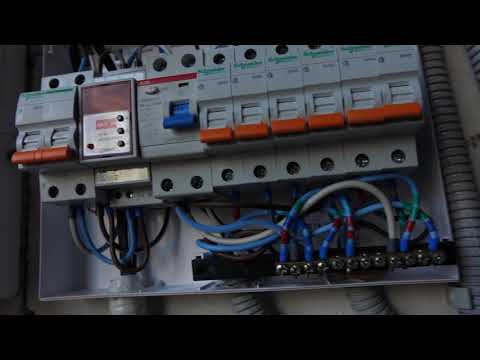 Видео: Электрификация гаража