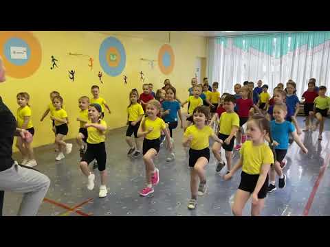 Видео: Зарядка для всех «Вверх-вниз». МБДОУ №181.