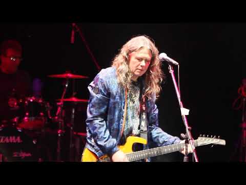 Видео: Чиж и К. - А девчонка та проказница (Д.Тухманов - М.Ножкин) @ Измайловский парк, 09.09.2017