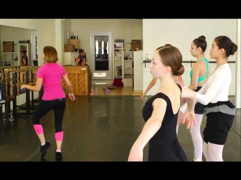 Видео: Четыре маленьких лебедя. День первый