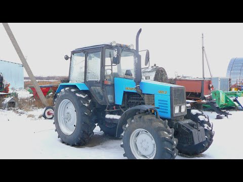 Видео: Осмотр нового купленного трактора МТЗ-1221.2. Болтовня с Лехой-Сталкером.