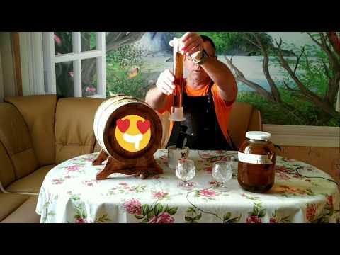 Видео: Бурбон на кодзи, слив бочки, пять с половиной месяцев выдержки.