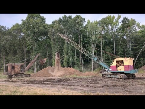 Видео: В драглайне впервые за 25 лет заменили масло!