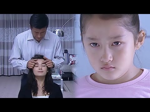 Видео: Любовница притворилась слепой&соблазнила мужа, но дочь разоблачила её одним движением!