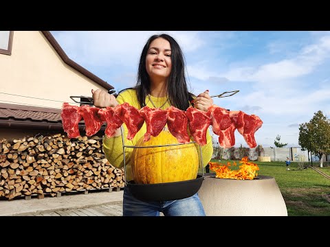 Видео: НЕВЕРОЯТНоЕ МЯСО с ОВОЩАМИ в ТЫКВЕ ЗАПЕЧЕНОЕ в ТАНДЫРЕ! Мясо с картошкой в ТАНДЫРЕ