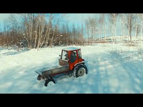 Видео: Когда нечем заняться... Зимние покатушки на Т16 и на минитракторе.