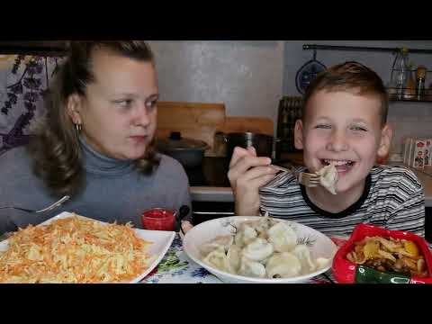 Видео: Мукбанг Хинкали мини, салат редька / Что происходит?? 😳🤔
