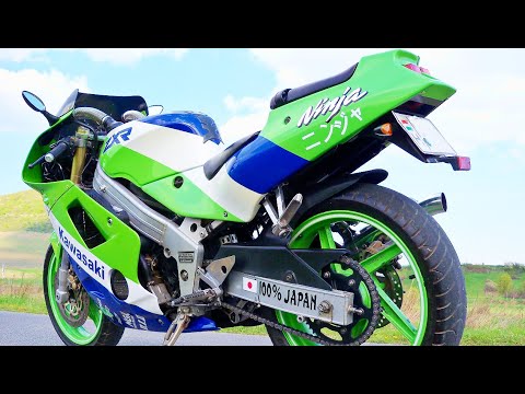 Видео: 🐸 Kawasaki ZXR 250 - Дикий Малыш 🚀!