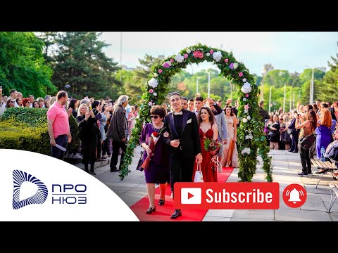 Видео: АБИТУРИЕНТСКИ БАЛОВЕ 2024 В ДОБРИЧ