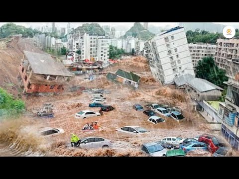 Видео: Катастрофа в Китае: сильное наводнение — города затоплены, мосты рухнули, дороги превратились в р...