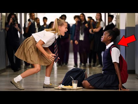 Видео: ХУЛИГАНЫ ЗАГНАЛИ ТИХОГО УЧЕНИКА В УГОЛ, НО ДАЛЕЕ ВСЕ БЫЛИ ШОКИРОВАНЫ