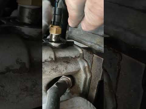 Видео: стук гидрокомпенсаторов Ланос 1.5 решено.