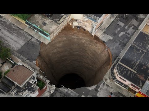 Видео: Соседский дед сказал что я не выкопаю такую яму . Колодец для скважины.