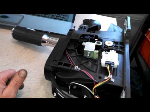 Видео: Ключ не вынимается из замка зажигания Ford Explorer 2010 в сборе с коробкой передач