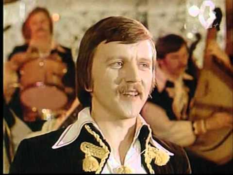 Видео: ВІА "Кобза" - Ти і я - одна сім'я