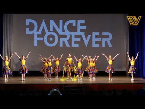 Видео: Dance - THE HEELS ARE BURNING. Choreographic Ensemble NEW HORIZONS.Choreography /Танец - ПЯТКИ ГОРЯТ