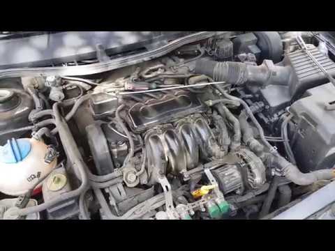 Видео: Как заменить свечи двигатель bfq 102 л.с. Skoda Octavia А4
