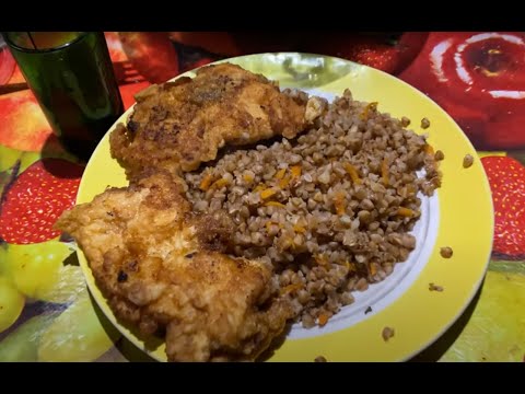 Видео: Рецепт, як приготувати гречку з м’ясними биточками | Ситний вечеря у  рубриці "Вечеря Холостяка"
