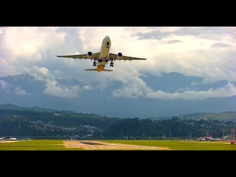 Видео: Камера на аэропорт Сочи (Адлер), с радиоэфиром, в РЕАЛЬНОМ времени!