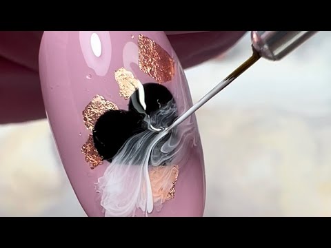 Видео: Романтичный дизайн ногтей 🖤 Нюд, поталь, текстуры
