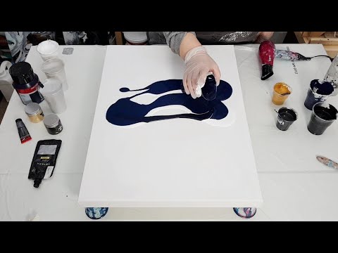 Видео: СЕРЕБРЯНЫЙ и СИНИЙ 💙 Акриловая заливка — абстрактная живопись