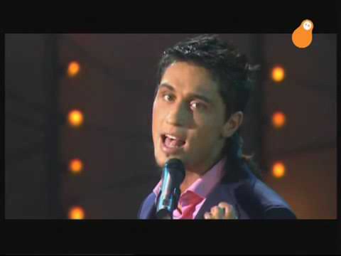 Видео: Дима Билан Ты должна рядом быть Субботний вечер