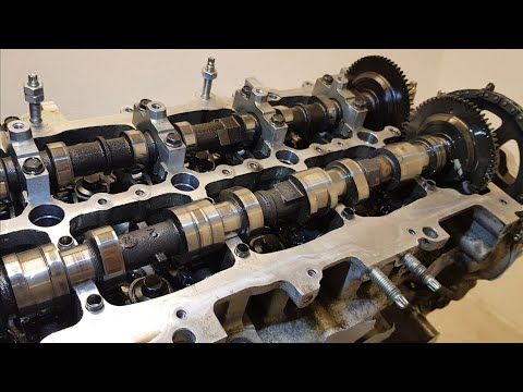Видео: Двигатель Mazda Skyactiv 2.2 D, снятие и установка выпускного распредвала.