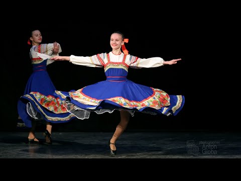 Видео: "Мал золотник, да дорог!", ансамбль "Подснежник". "Small spool, but expensive!" Ensemble "Snowdrop".