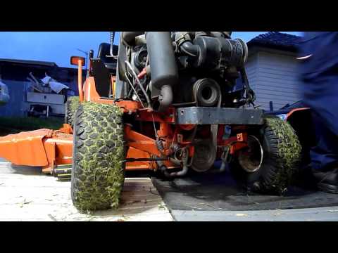 Видео: Замена ремней отбора мощности косилки Kubota T1600HST — разные ремни из каталога