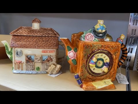 Видео: Барахолка АНГЛИЯ Фарфор Сказочные ЧАЙНИКИ Сервизы Статуэтки Vintage UK