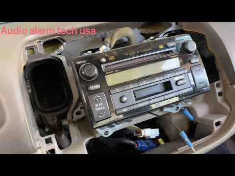 Видео: Как установить стереосистему в Toyota Camry JBL 2005 года