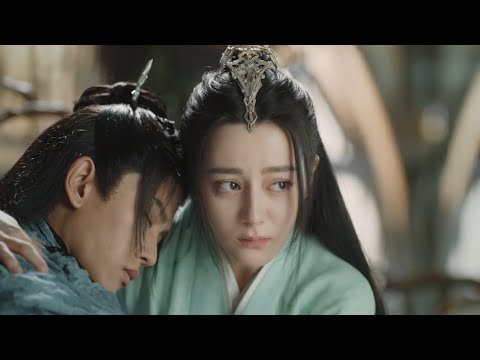 Видео: Водяной спас ей жизнь, но он сломал себе хвост и больше не мог вернуться в море. Она горько плакала