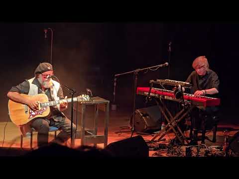 Видео: БГ - На берегу пруда / Бог зимогоров (Тель-Авив, 2025)