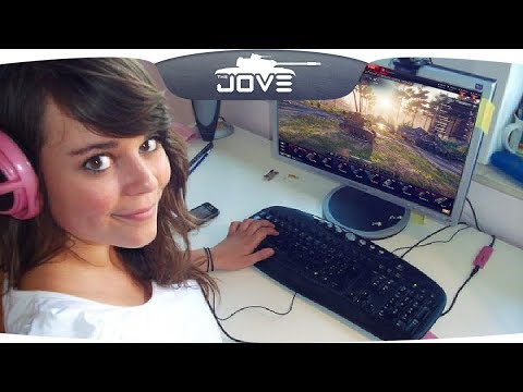 Видео: Эта девушка играет лучше, чем 95% игроков World Of Tanks ● Вижу Впервые