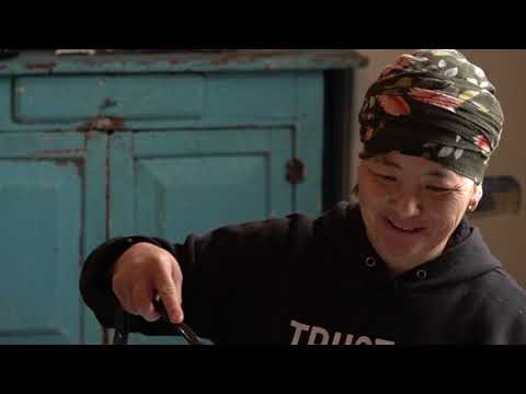 Видео: Жалгыз бой энелердин тагдыры,күнүмдүк турмуш тиричиликтери "КАЙРЫМДУУ БОЛ"көрсөтүүсүндө