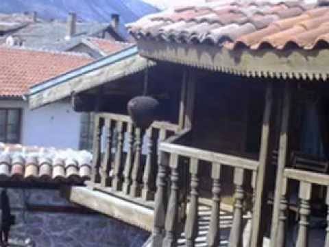 Видео: Славка Секутова - Яна седи на високи чардак