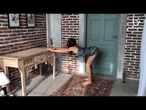 Видео: Упражнения на спину. Как быстро снять напряжение со спины.